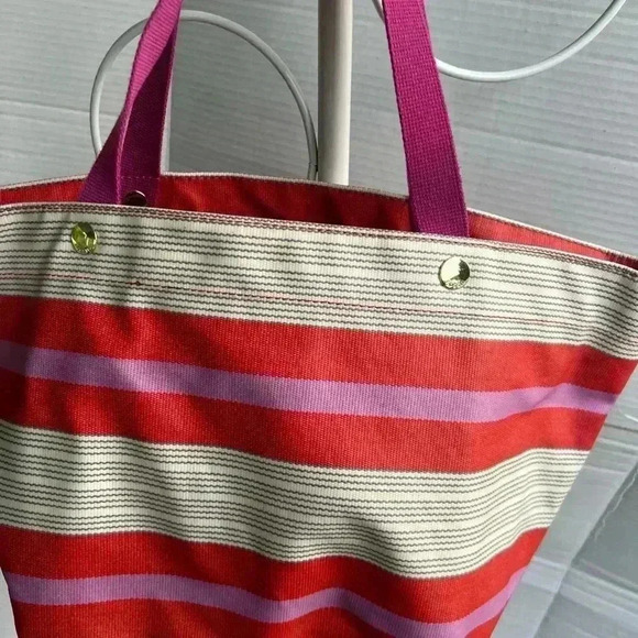 Fossil Key Per Tote - Picture 6 of 9